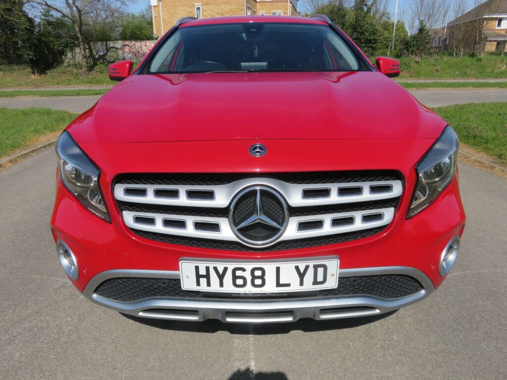 Mercedes-Benz GLA Class 2.1 Gla200d Sport Executive 7G-dct 4Matic Euro 6 HY68LYD Red #6