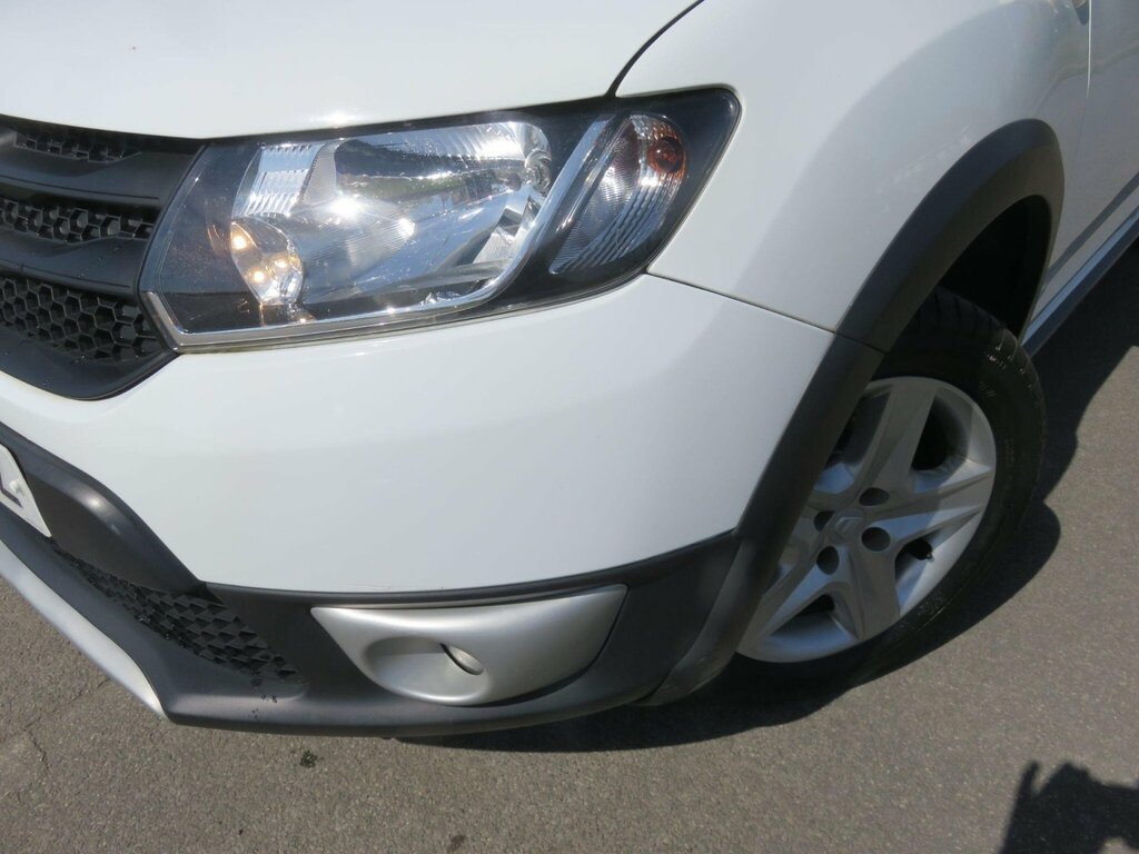 Dacia Sandero Stepway 0.9 Tce Ambiance Euro 5 YB63SBZ White #4
