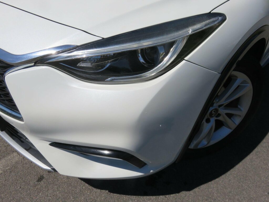 Infiniti Q30 1.5D Business Executive Euro 6 Ss White #4