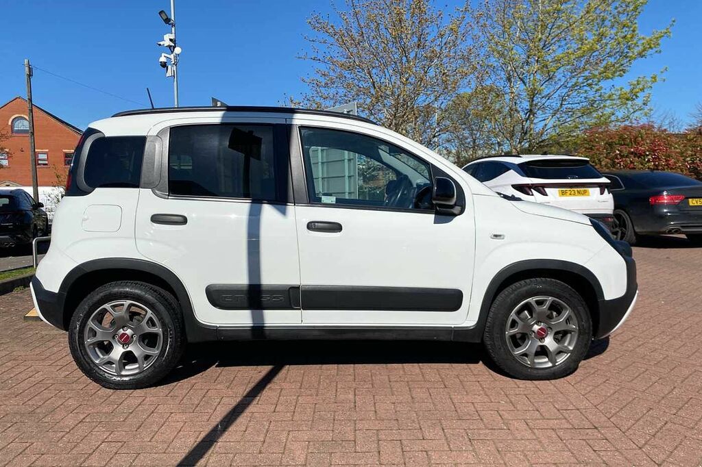 Fiat Panda 1.0 Mild Hybrid City Cross White #4