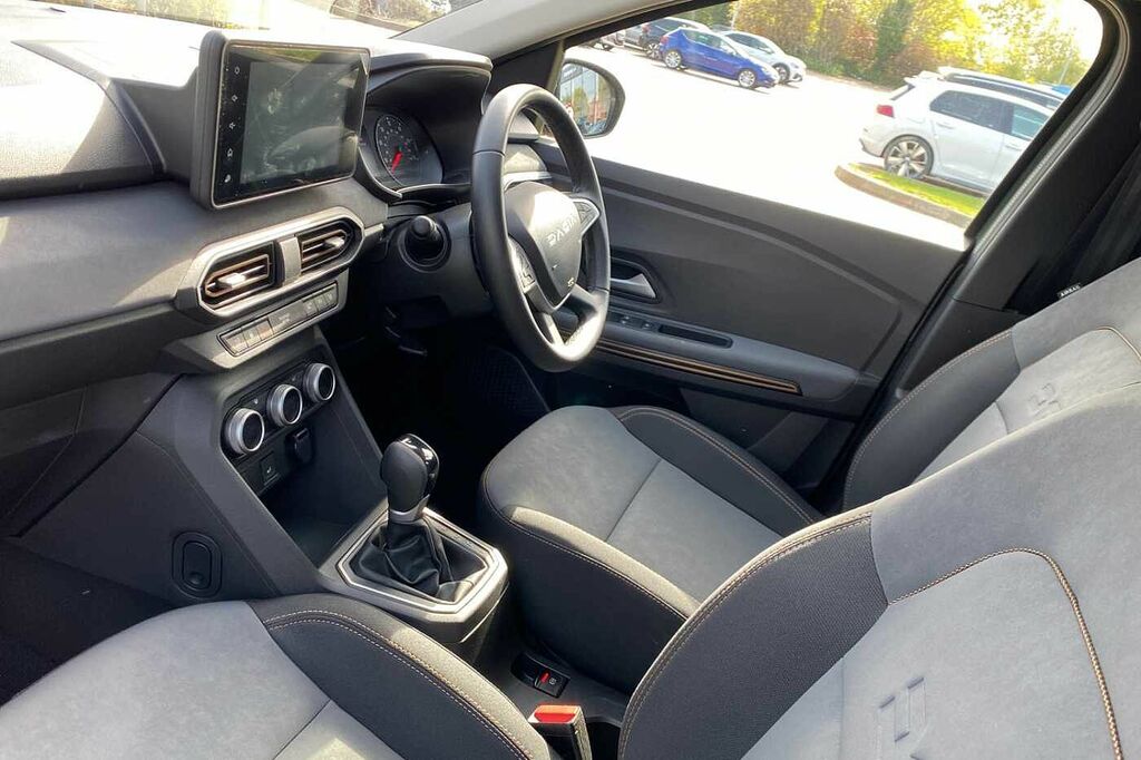 Dacia Sandero Stepway 1.0 Tce Extreme Cvt Green #2