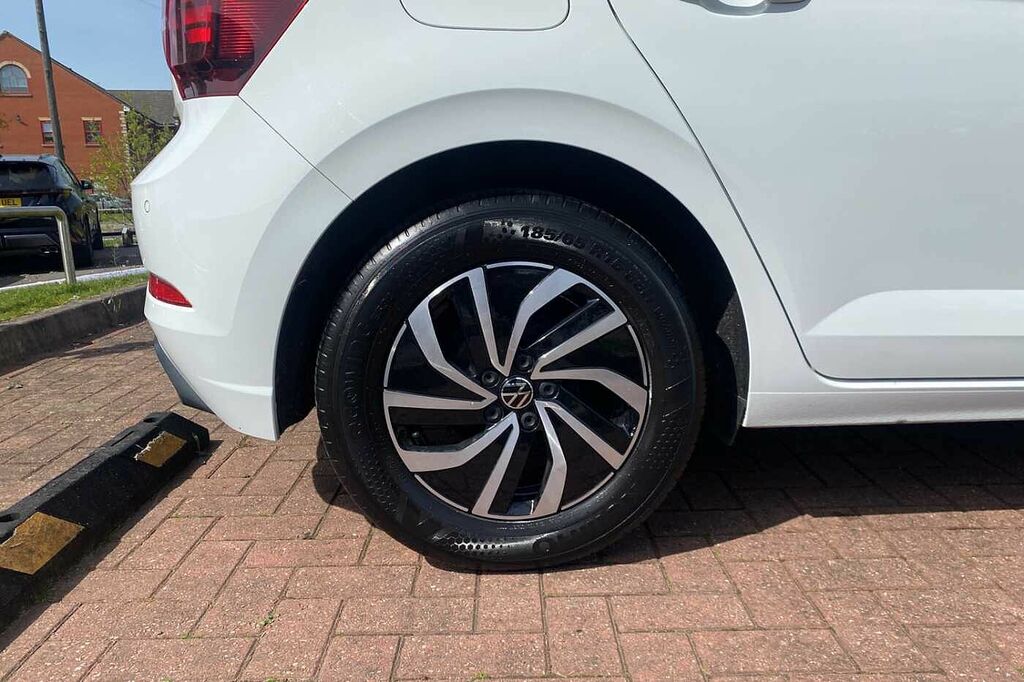 Volkswagen Polo 1.0 Life FH72GZW White #4