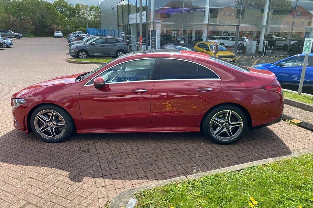 Mercedes-Benz CLA Class 250 Amg Line Premium Plus Tip Red #3