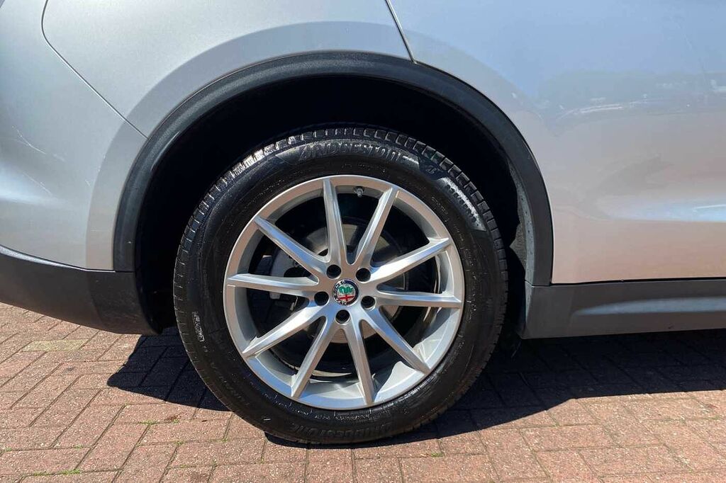Alfa Romeo Stelvio 2.2 D 190 Super S700KLH Silver #5