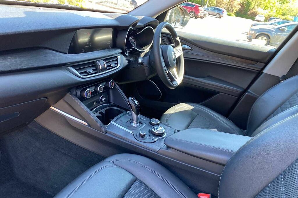 Alfa Romeo Stelvio 2.2 D 190 Super S700KLH Silver #2