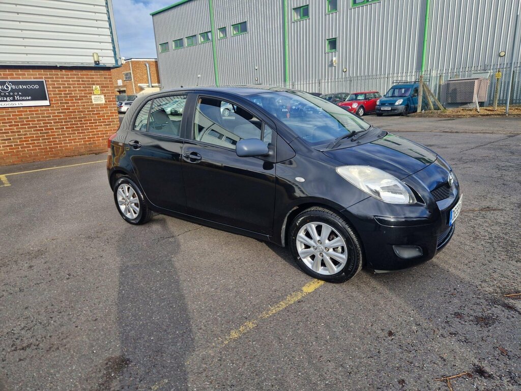 Toyota Yaris 1.33 Dual Vvt-i Tr Euro 4 Ss Black
