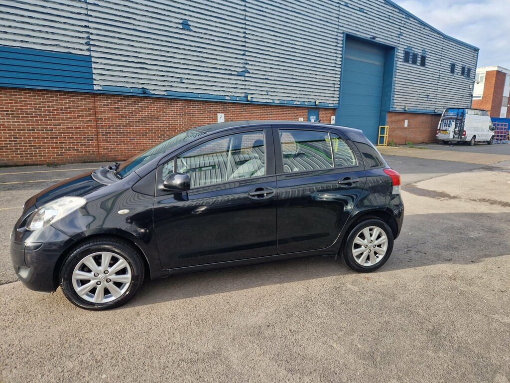 Toyota Yaris 1.33 Dual Vvt-i Tr Euro 4 Ss Black #5