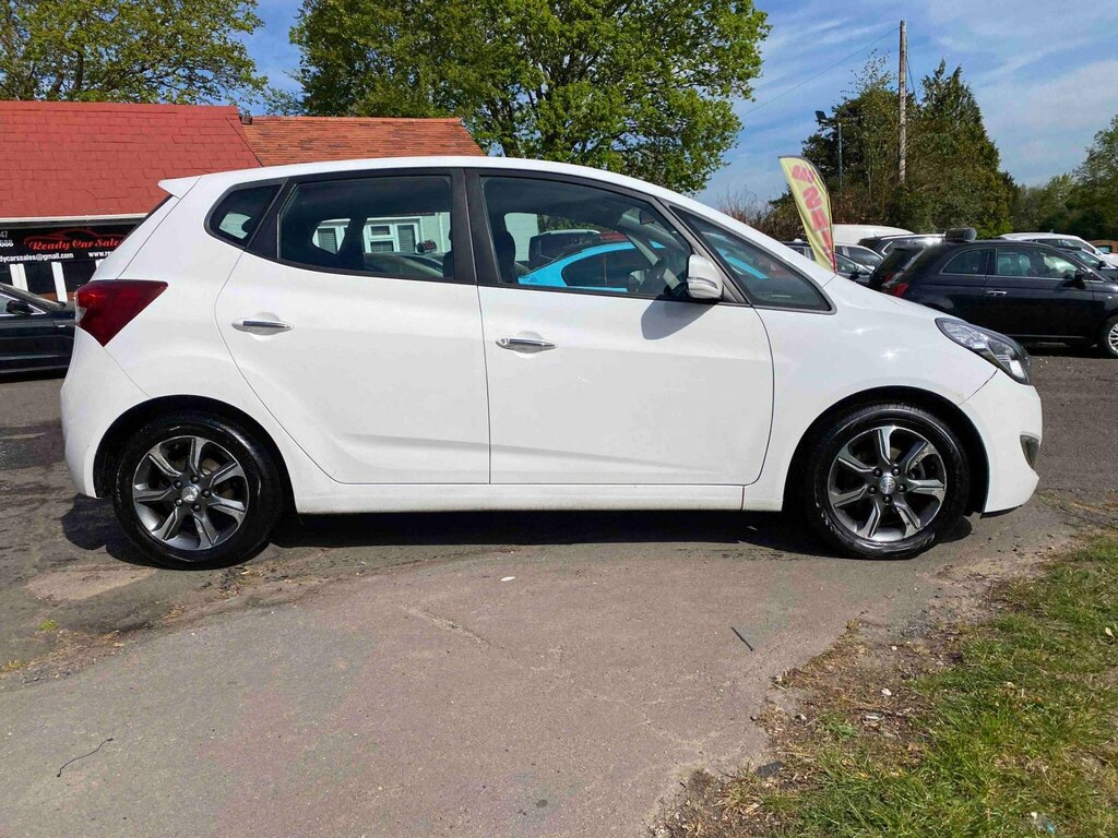 Hyundai Ix20 1.4 Blue Drive Se Euro 6 Ss White