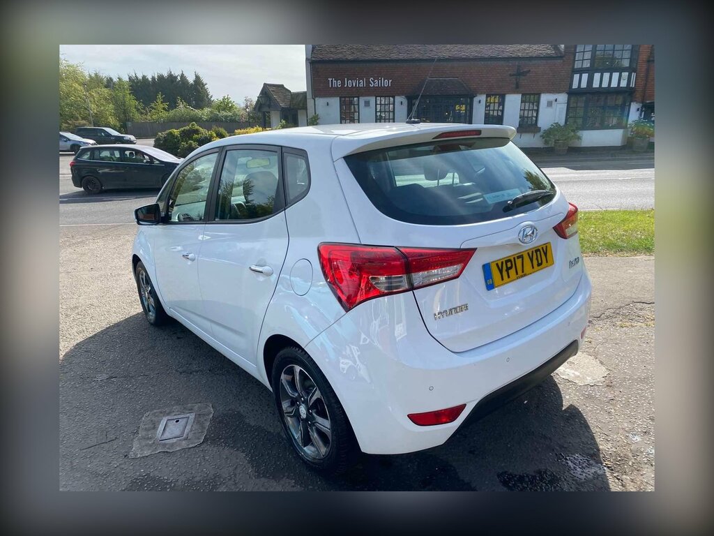Hyundai Ix20 1.4 Blue Drive Se Euro 6 Ss YP17YDY White #5