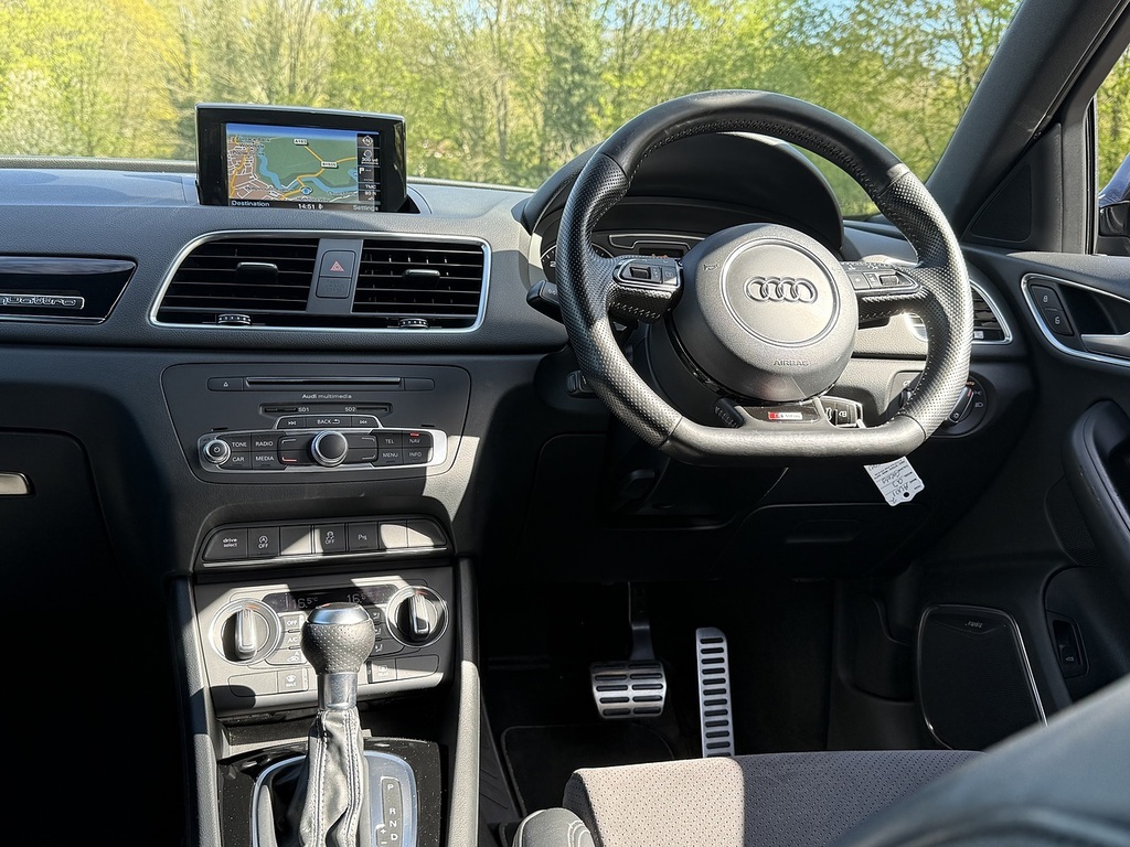 Audi Q3 2.0 Tdi Black Edition Suv S Tronic Quat WM66TGU Grey #2