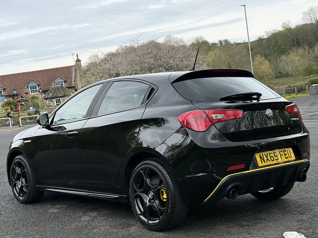 Alfa Romeo Giulietta 2.0 Jtdm-2 Veloce Hatchback Tct Euro 6 Black #3
