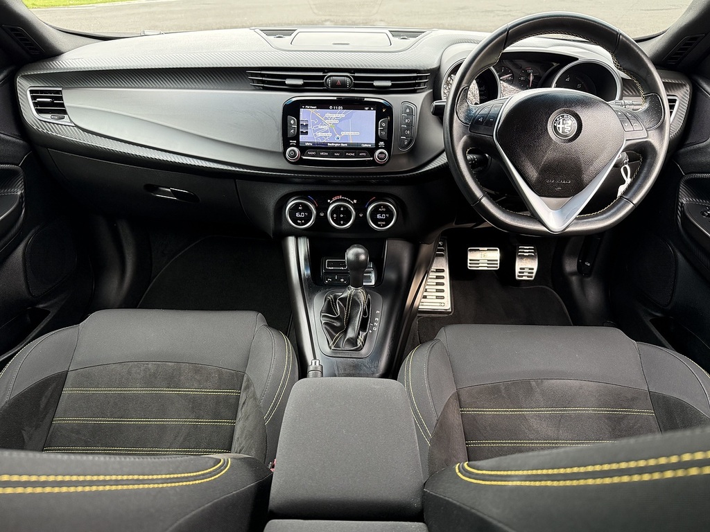 Alfa Romeo Giulietta 2.0 Jtdm-2 Veloce Hatchback Tct Euro 6 Black #2