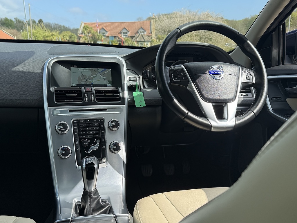 Volvo XC60 2.0 D4 Se Nav Suv Euro 6 Ss Blue #2