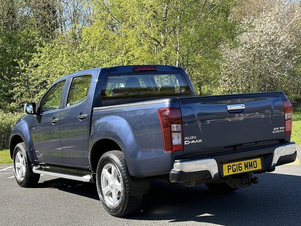 Isuzu D-Max 2.5 Td Yukon Pickup 4X4 192 Gk Blue #3
