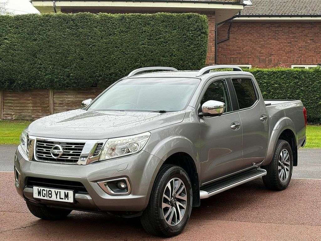 Nissan Navara 2.3 Dci Tekna Pickup Double Cab WG18YLM Grey #3