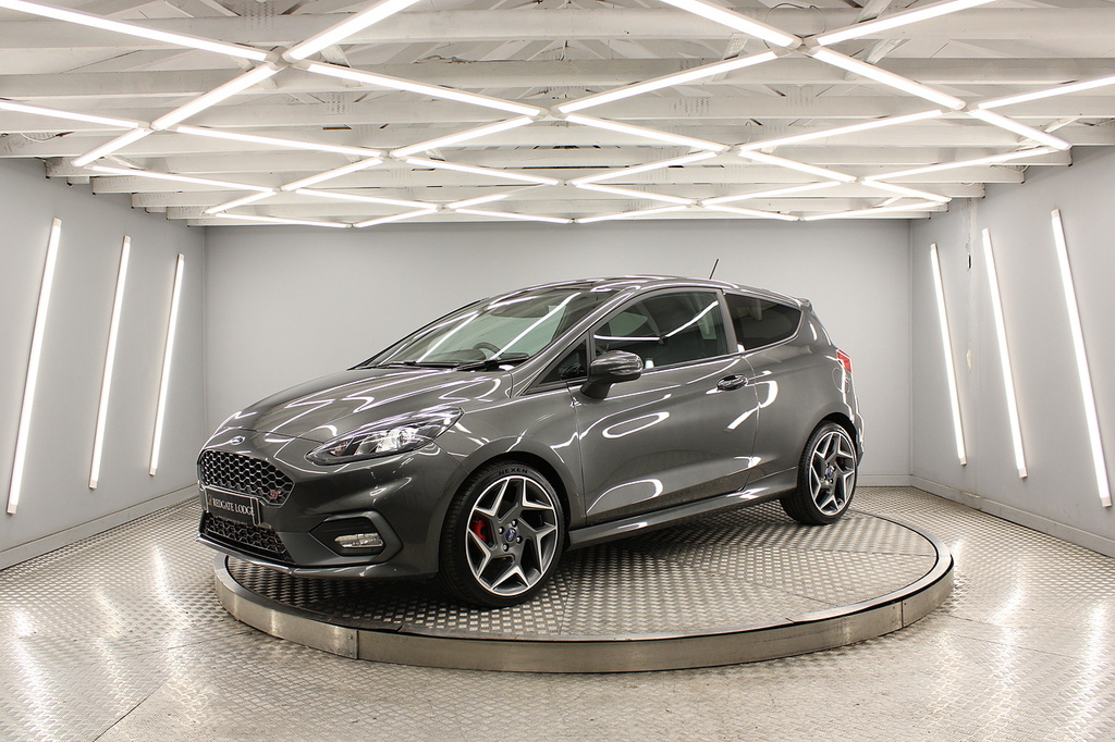 Ford Fiesta Hatchback OV69WXN Grey #3