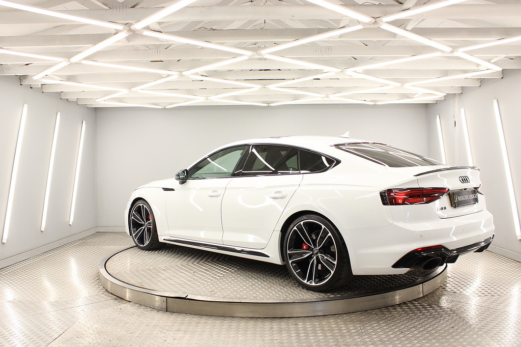 Audi RS5 Hatchback AR19VDT White #4
