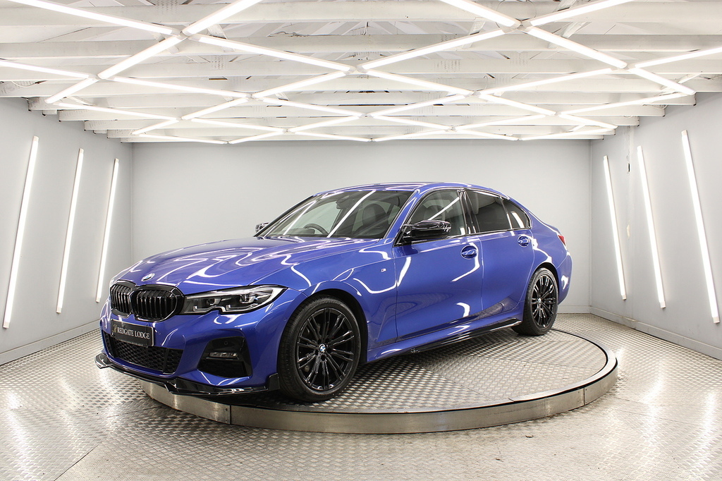 BMW 3 Series Saloon YA69LYJ Blue #5