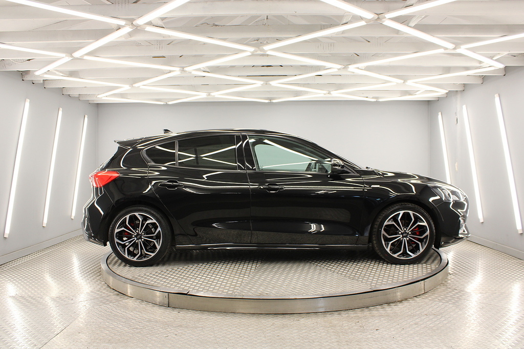 Ford Focus Hatchback Black