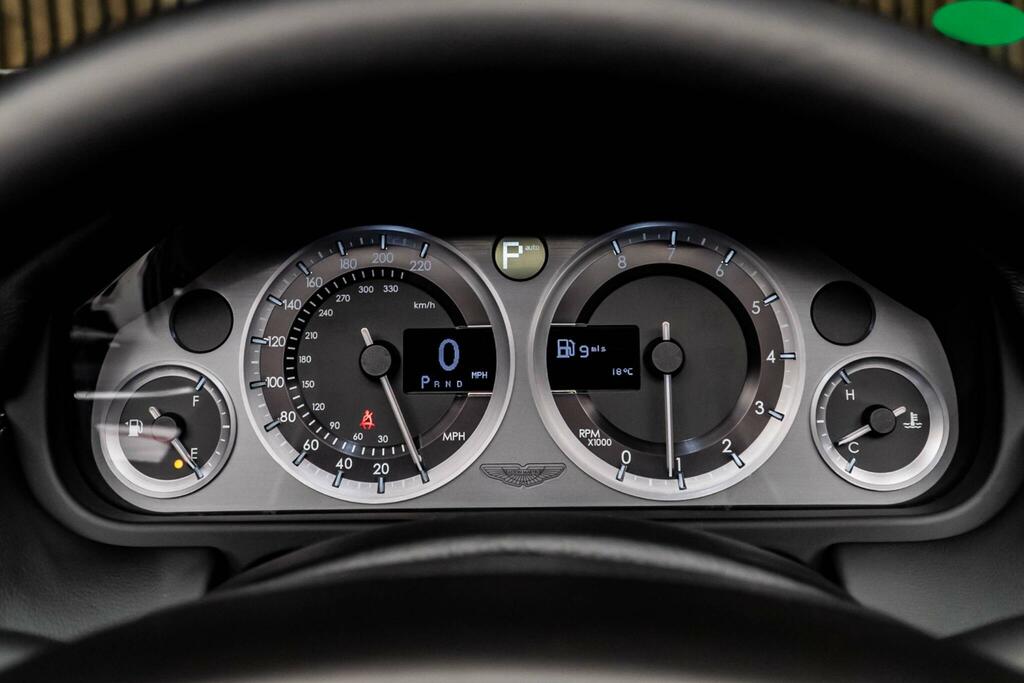 Aston Martin DB9 Gt Black #35
