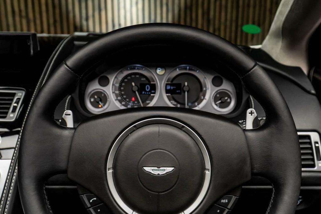 Aston Martin DB9 Gt Black #33