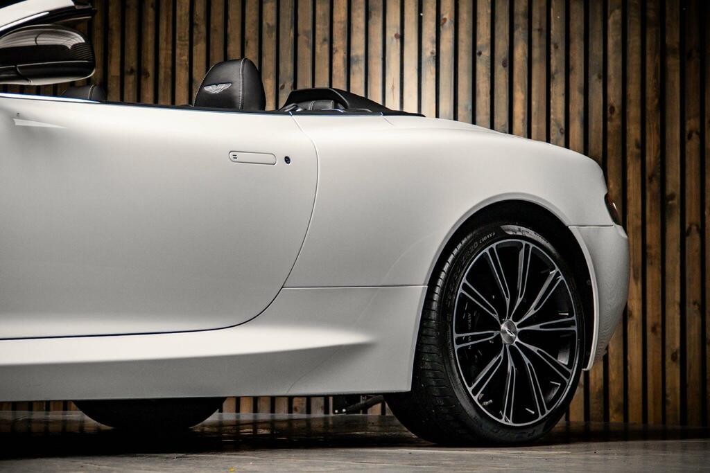 Aston Martin DB9 Gt Black #17