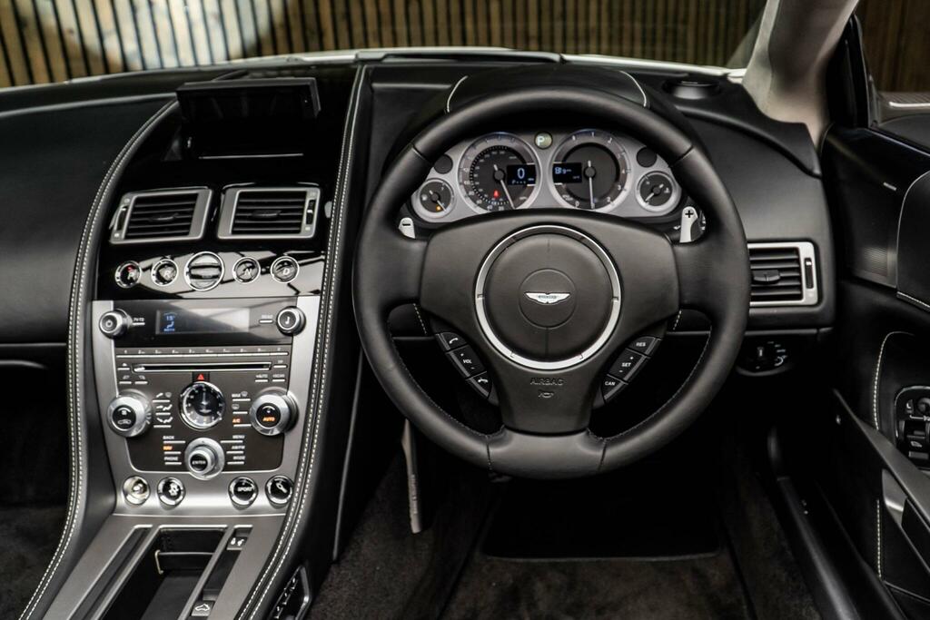 Aston Martin DB9 Gt Black #26