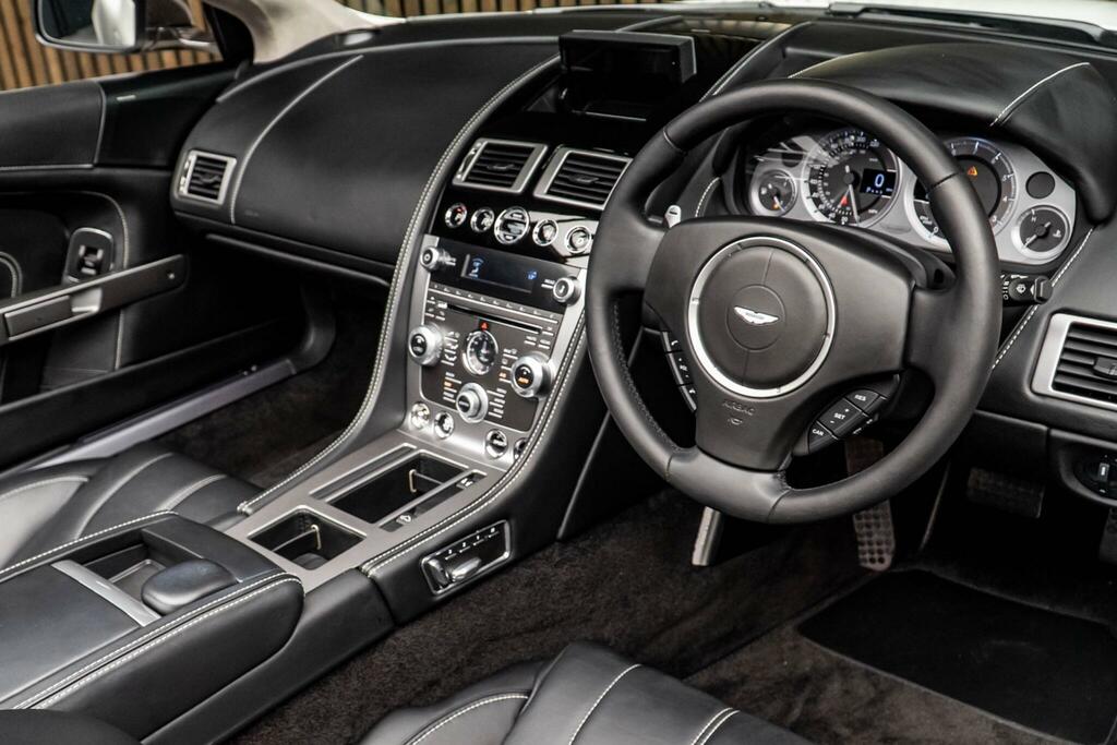 Aston Martin DB9 Gt Black #24