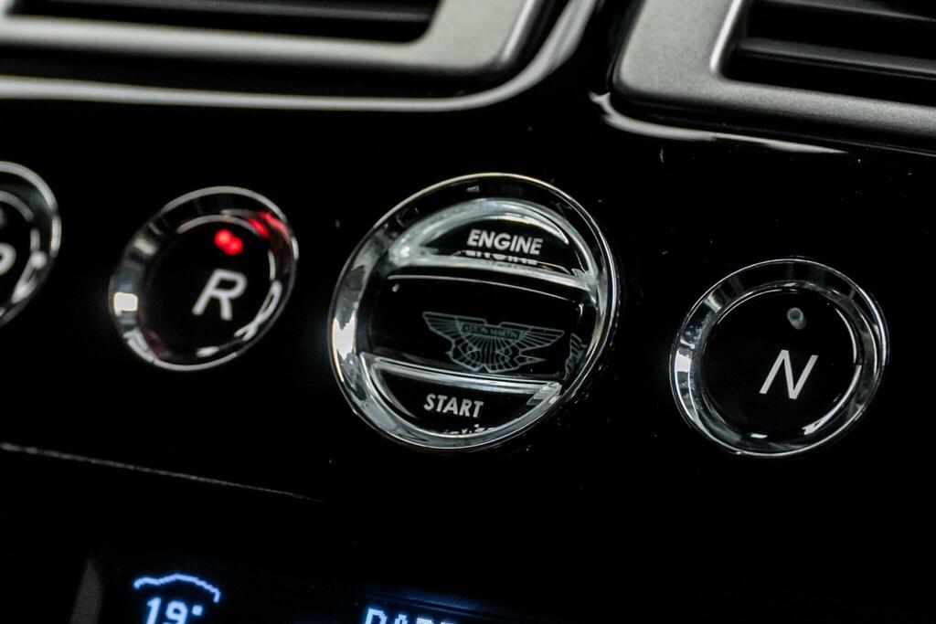 Aston Martin DB9 Gt Black #38