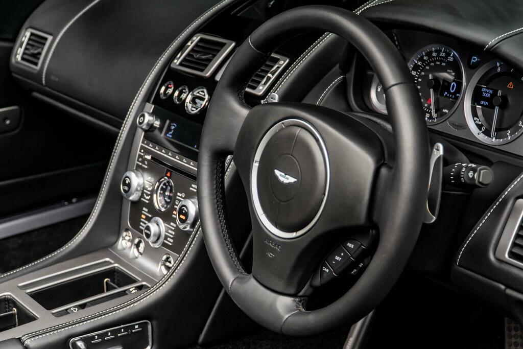 Aston Martin DB9 Gt Black #28