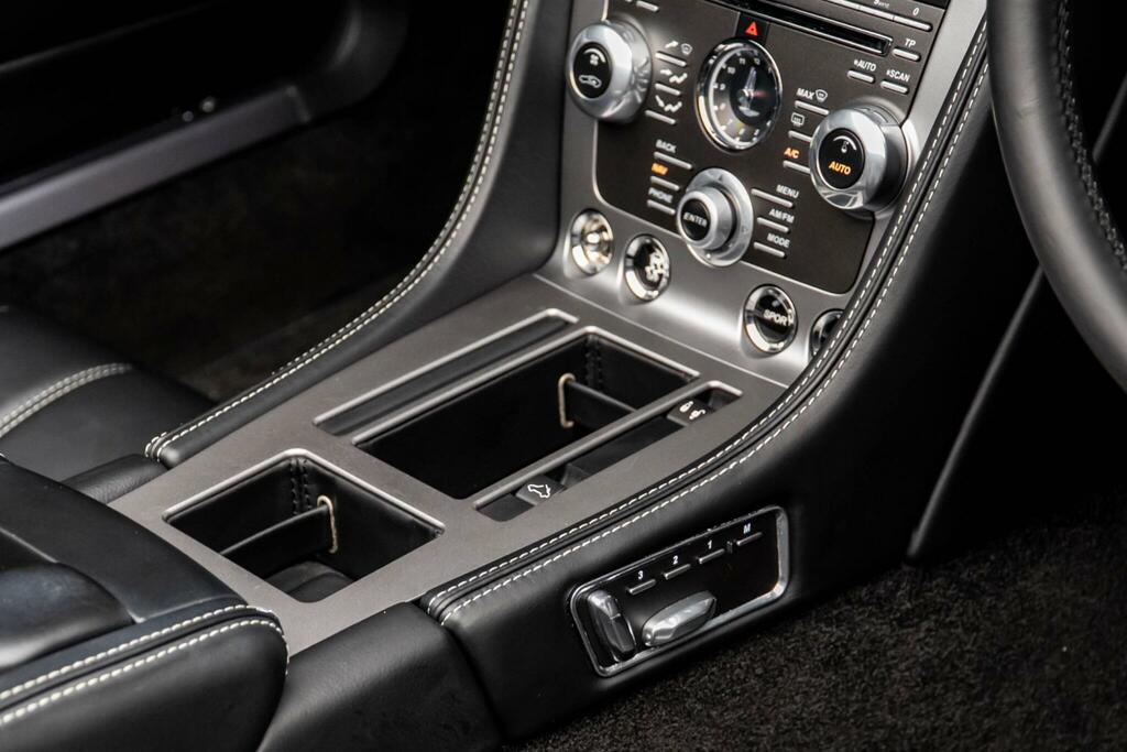 Aston Martin DB9 Gt Black #34