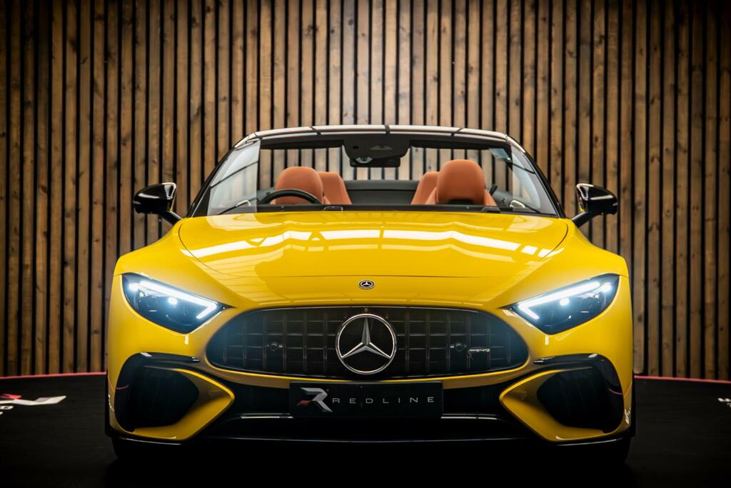 Mercedes-Benz SL Class 4.0 Sl63 V8 Biturbo Amg Performance Spds Mct 4Mati Yellow #4