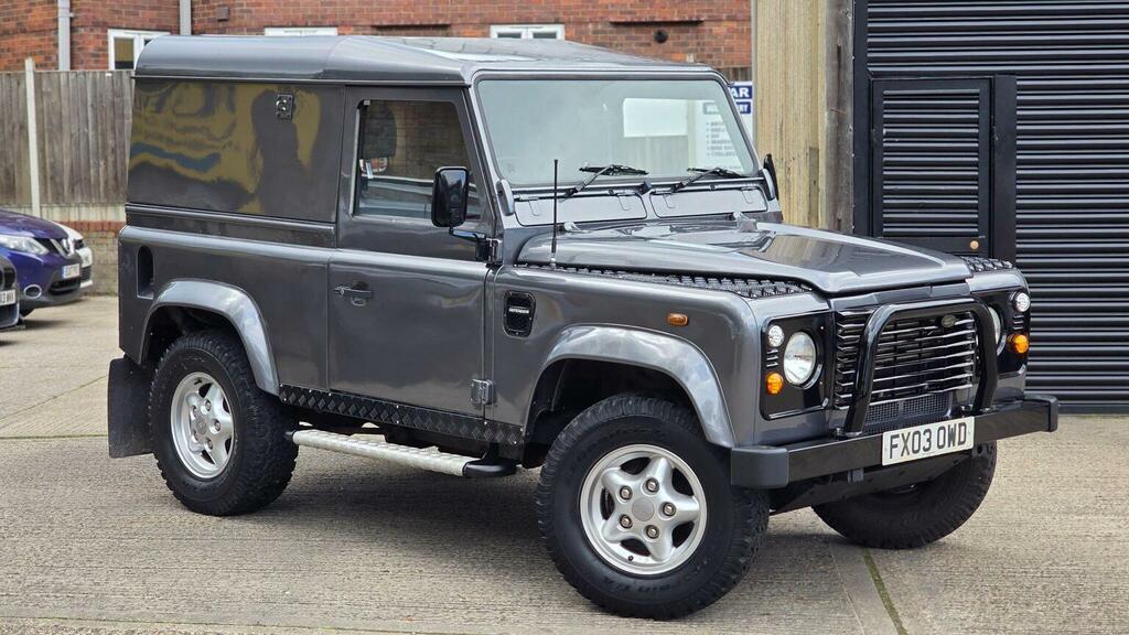 Land Rover Defender 90 Suv 2.5 Td5 Hard Top Suv Swb 200303 Grey