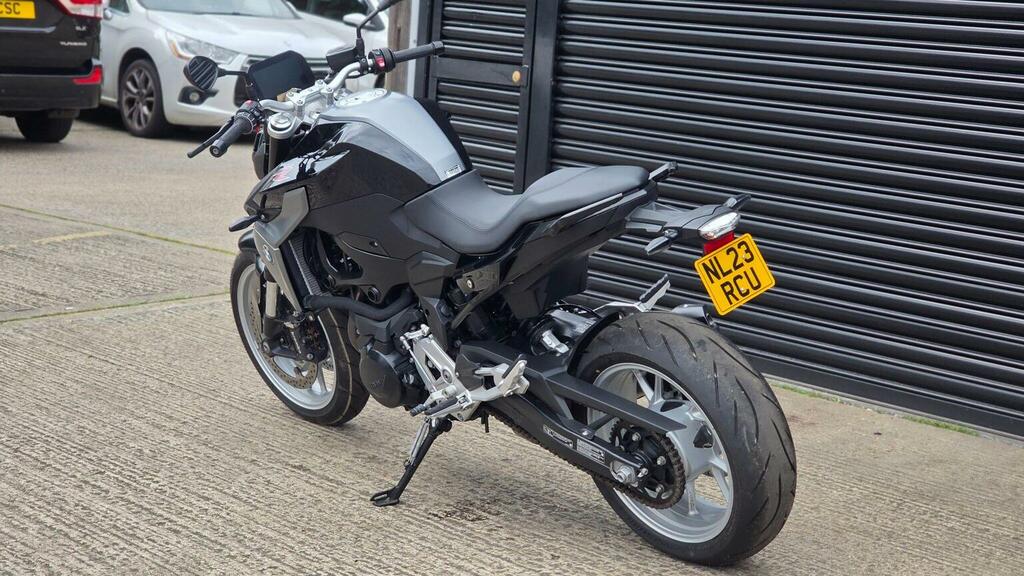 BMW Naked 900 Euro 5 202323 NL23RCU Black