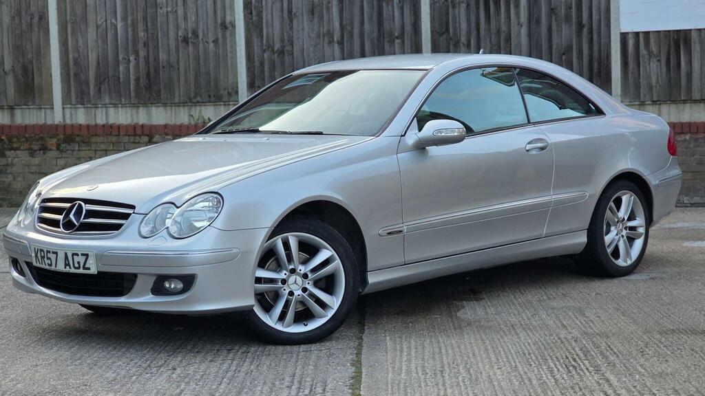 Mercedes-Benz CLK Coupe 2.1 Clk220 Cdi Avantgarde 200757 Silver