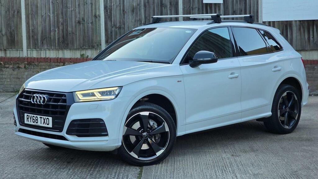 Audi Q5 Suv 2.0 Tdi 40 Black Edition S Tronic Quattro Euro White