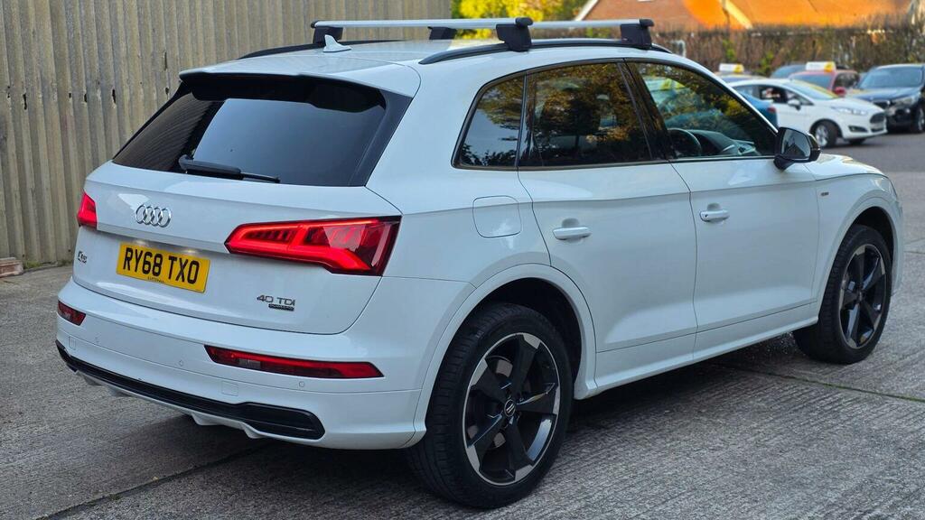 Audi Q5 Suv 2.0 Tdi 40 Black Edition S Tronic Quattro Euro RY68TXO White #6