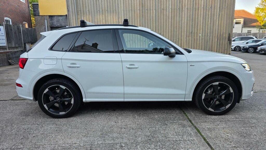 Audi Q5 Suv 2.0 Tdi 40 Black Edition S Tronic Quattro Euro RY68TXO White #5