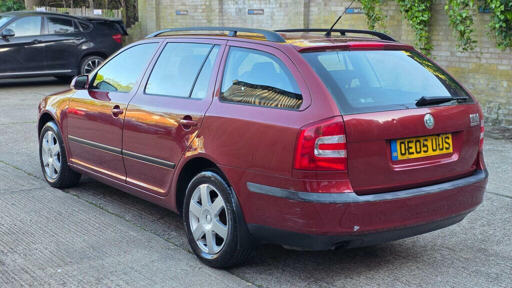 Skoda Octavia Estate 1.6 Fsi Elegance Euro 4 200505 Red #6