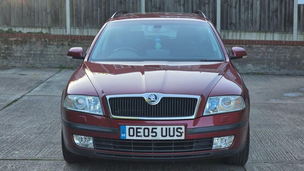 Skoda Octavia Estate 1.6 Fsi Elegance Euro 4 200505 Red #3