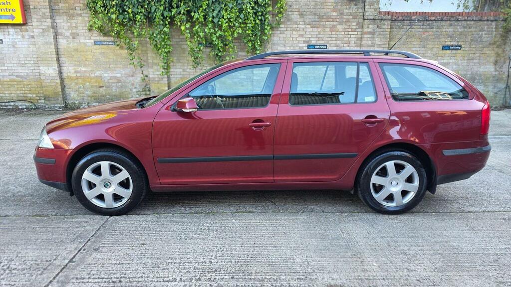 Skoda Octavia Estate 1.6 Fsi Elegance Euro 4 200505 Red #5