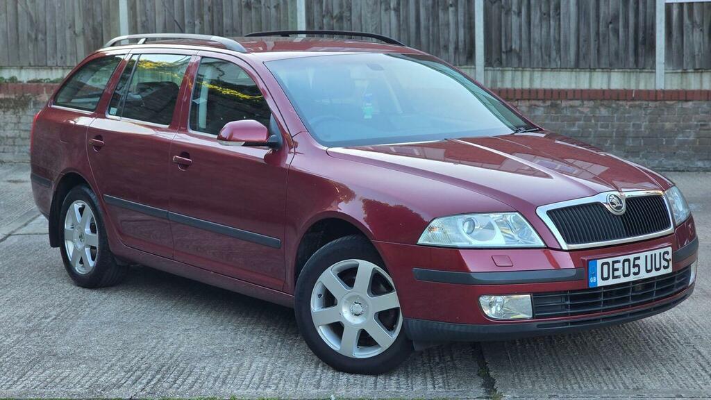 Skoda Octavia Estate 1.6 Fsi Elegance Euro 4 200505 Red #2