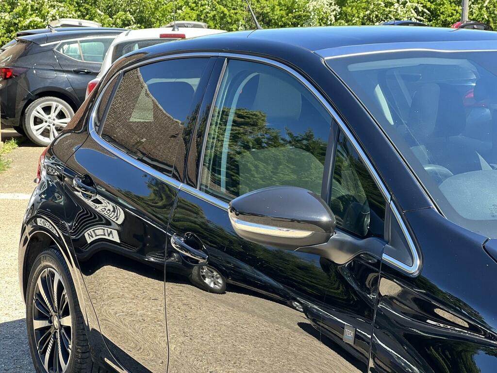 Peugeot 208 1.2 Puretech Tech Edition Euro 6 Ss ME19ONL Black #6