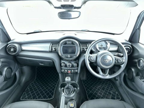 Mini Hatch 2018 68 1.5 Grey #5