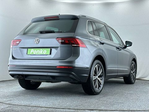 Volkswagen Tiguan 2018 68 2.0 DA68PXZ Grey #4