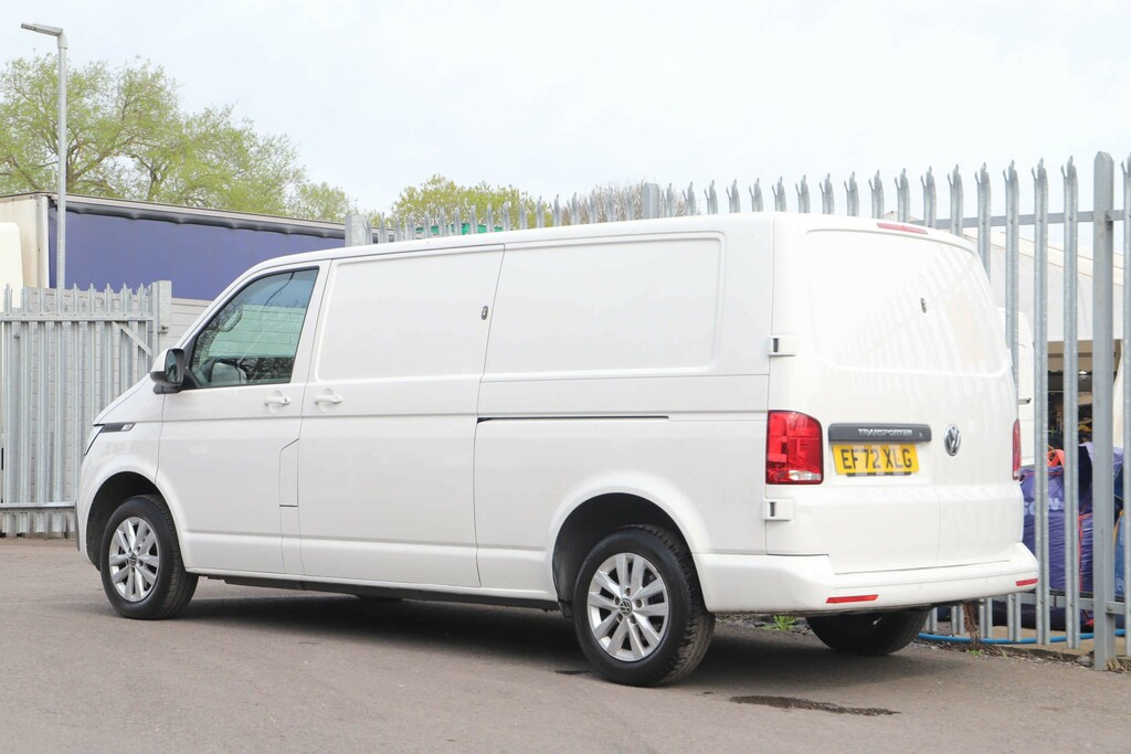 Volkswagen Transporter T30 Highline Tdi EF72XLG #3