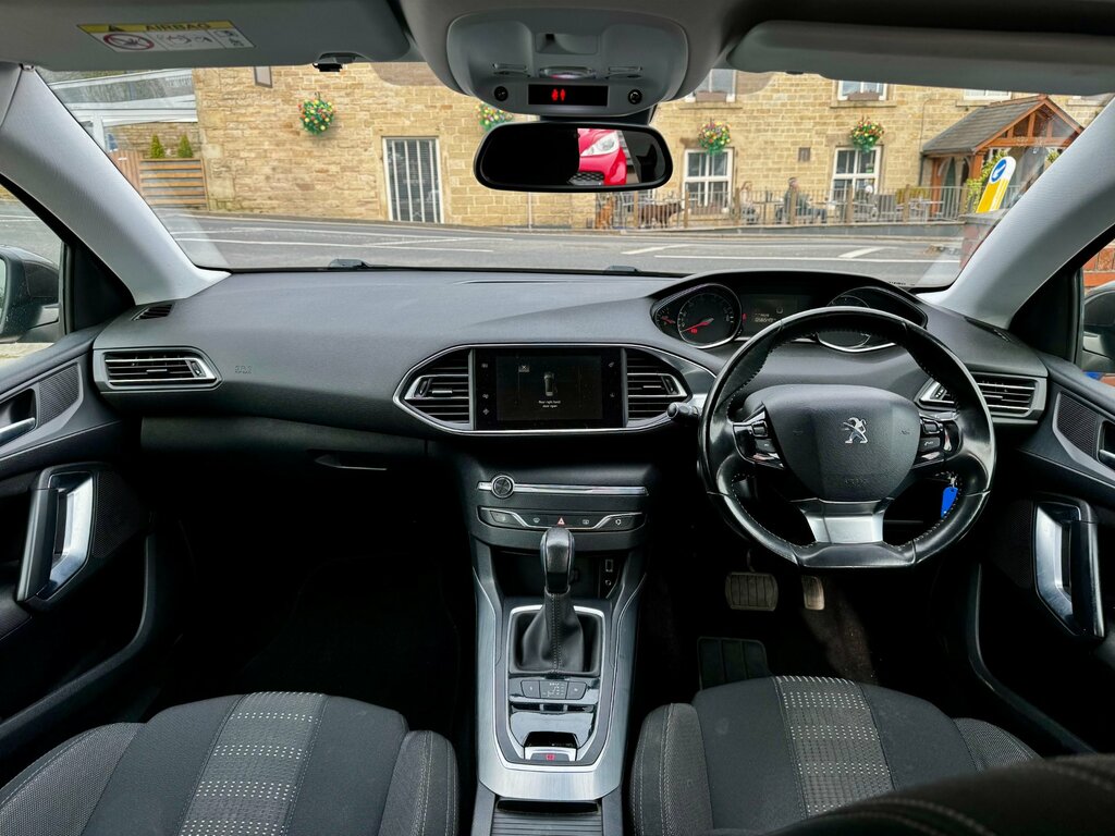 Peugeot 308 SW 1.2 Puretech Allure Estate Euro 6 Grey #3