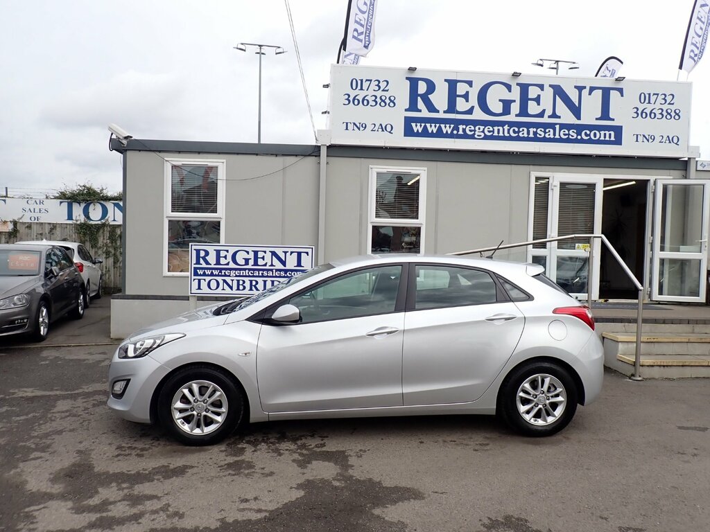 Hyundai I30 1.6 Crdi Active Hatchback Euro 5 Silver #5