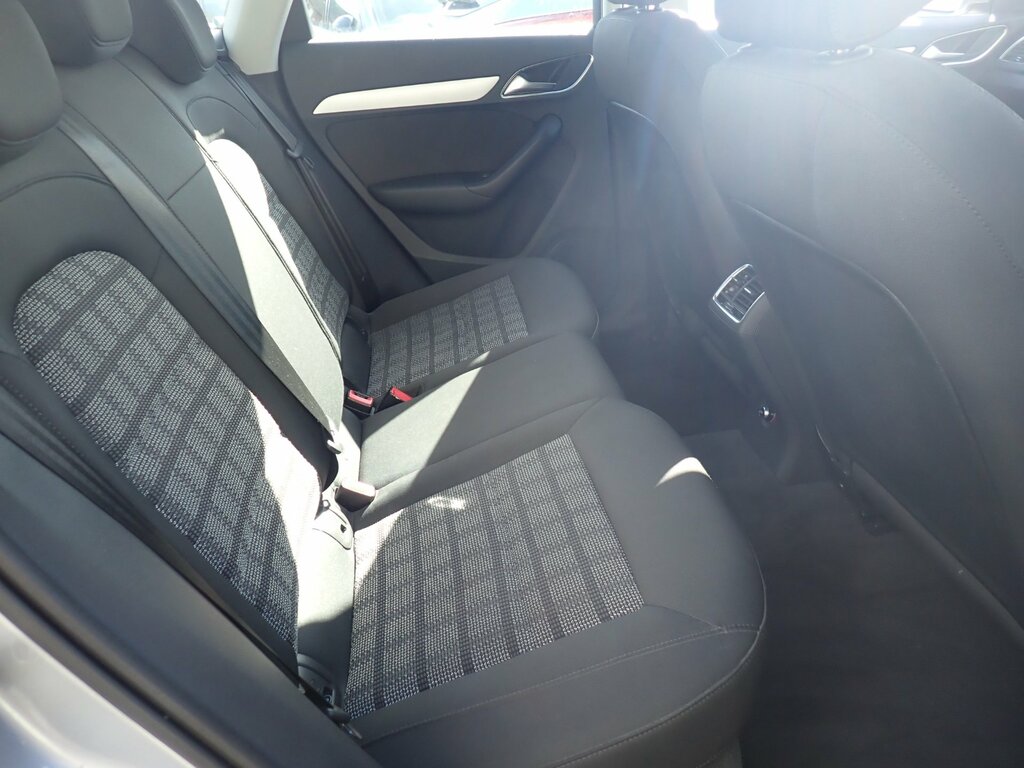 Audi Q3 2.0 Tdi Se Suv Euro 6 Ss 150 EX66XDO Silver #4
