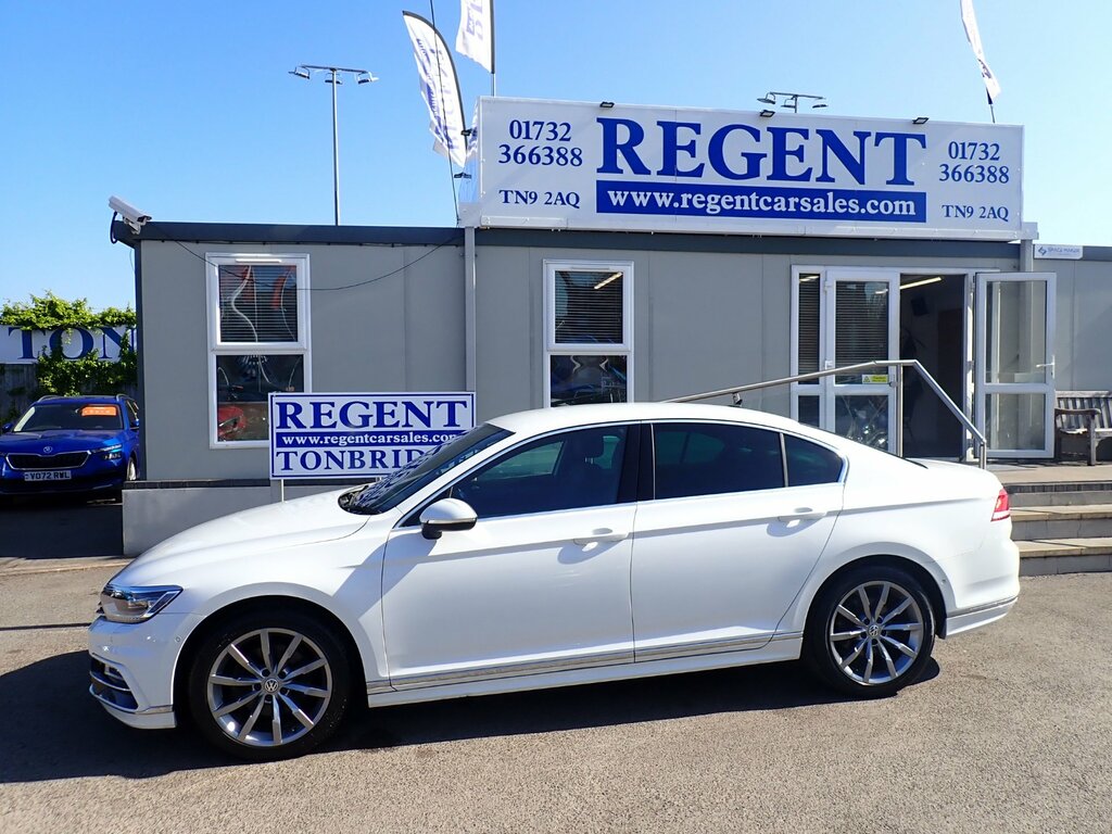 Volkswagen Passat 2.0 Tdi Bluemotion Tech R-line Saloon M White #5